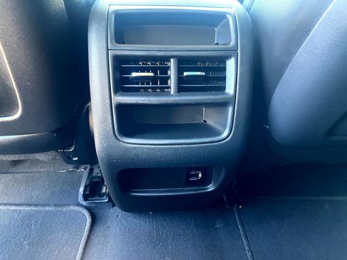 Used 2017 Cadillac XT5 Luxury image 14