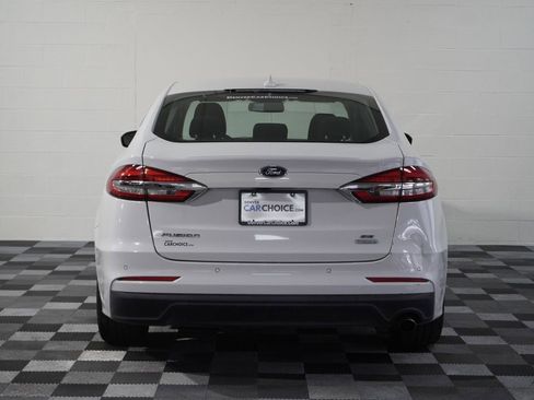 Used 2020 Ford Fusion SE FWD image 4