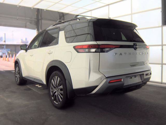 Used 2024 Nissan Pathfinder SL w/ SL Premium Package FWD image 8