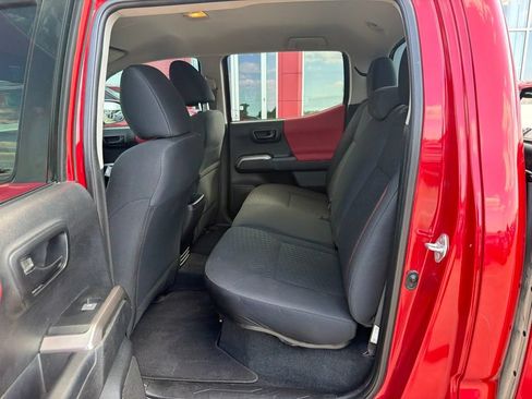 Used 2023 Toyota Tacoma SR5 w/ Technology Package AWD/4WD image 18