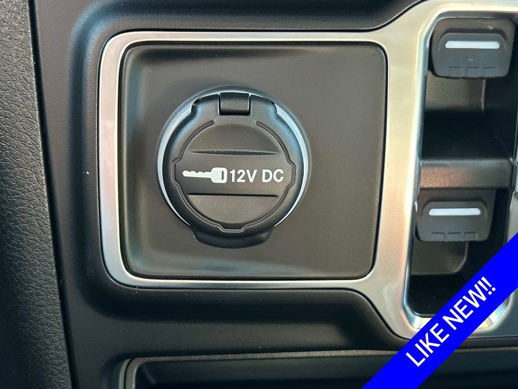 Certified 2025 Jeep Gladiator Sport AWD/4WD image 23