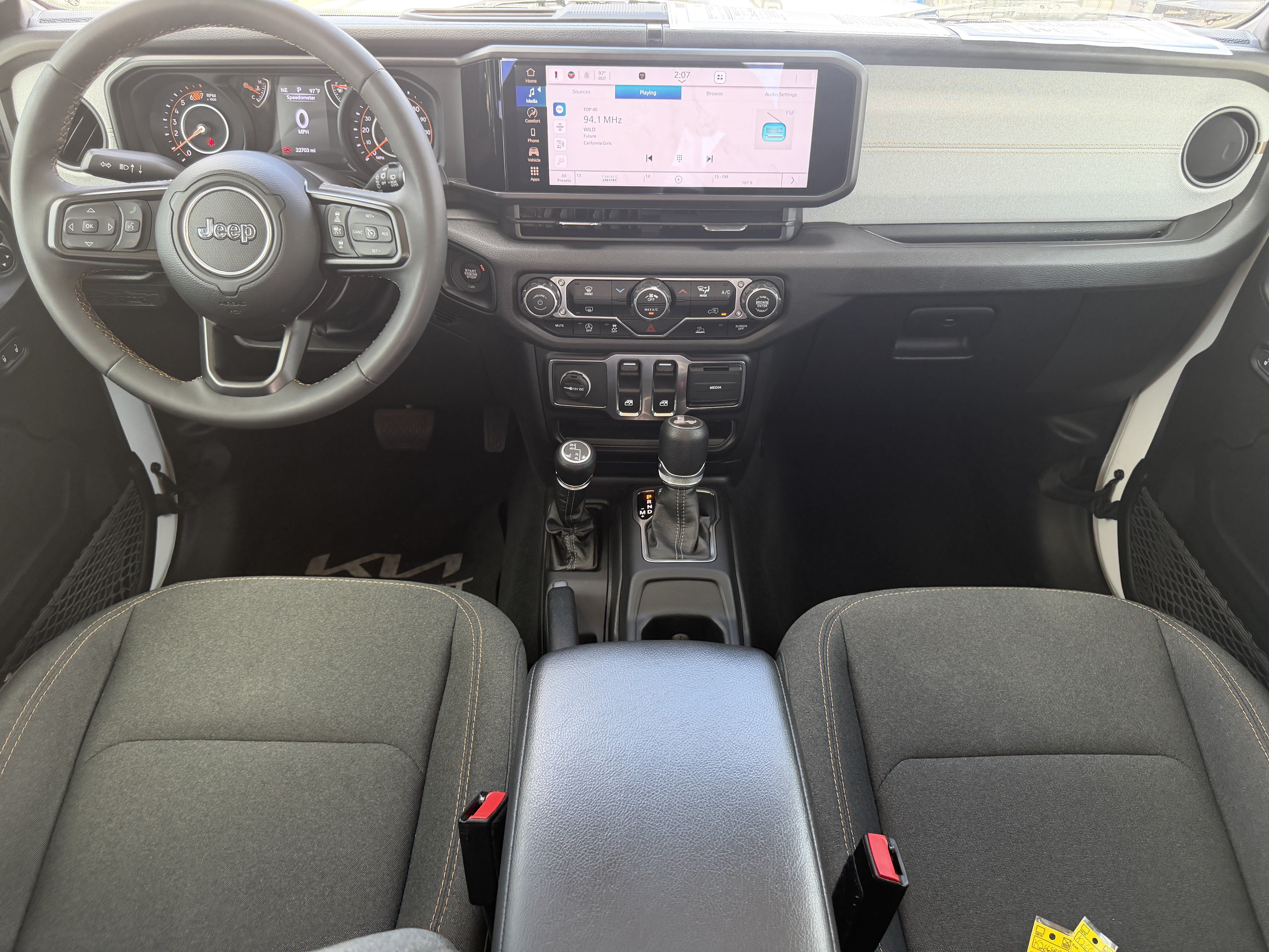 Used 2024 Jeep Wrangler Sport AWD/4WD image 16