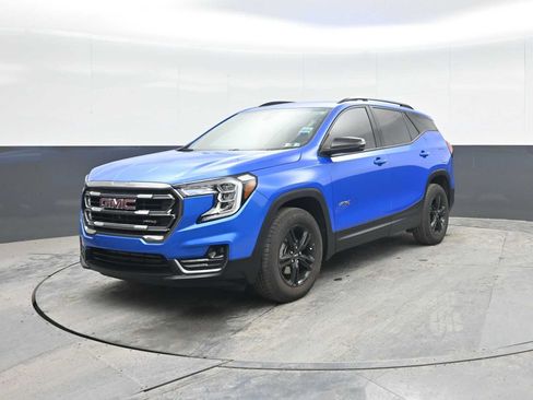Used 2024 GMC Terrain AT4 w/ Infotainment Package II AWD/4WD image 5