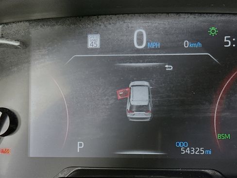 Used 2024 Toyota RAV4 XLE image 19