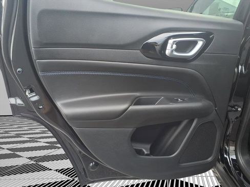 New 2026 Jeep Compass Latitude image 23