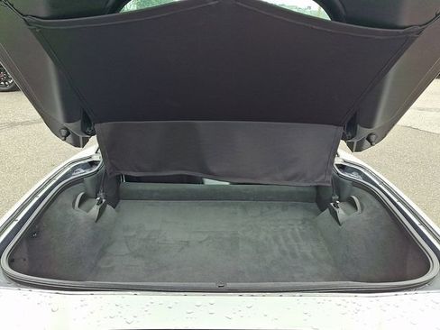 Used 2005 Chevrolet Corvette Coupe w/ Preferred Equipment Group RWD image 28