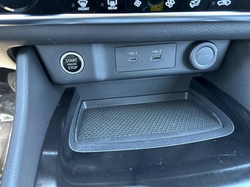 Used 2023 Nissan Rogue SV AWD/4WD image 54