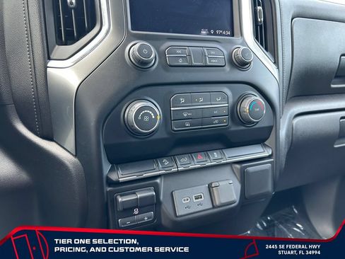 Used 2022 Chevrolet Silverado 2500 LT AWD/4WD image 29