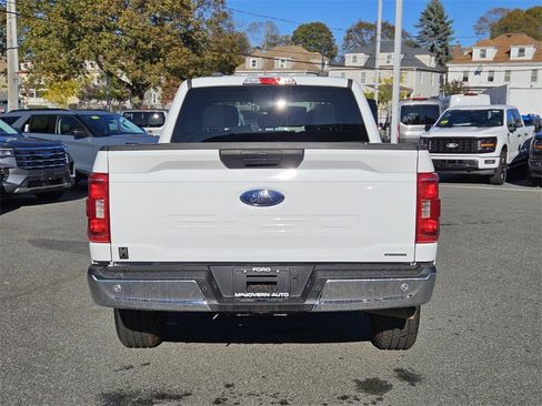 Used 2022 Ford F150 XLT image 4