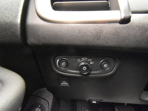 Used 2020 GMC Terrain Denali w/ LPO, Floor Liner Package image 31