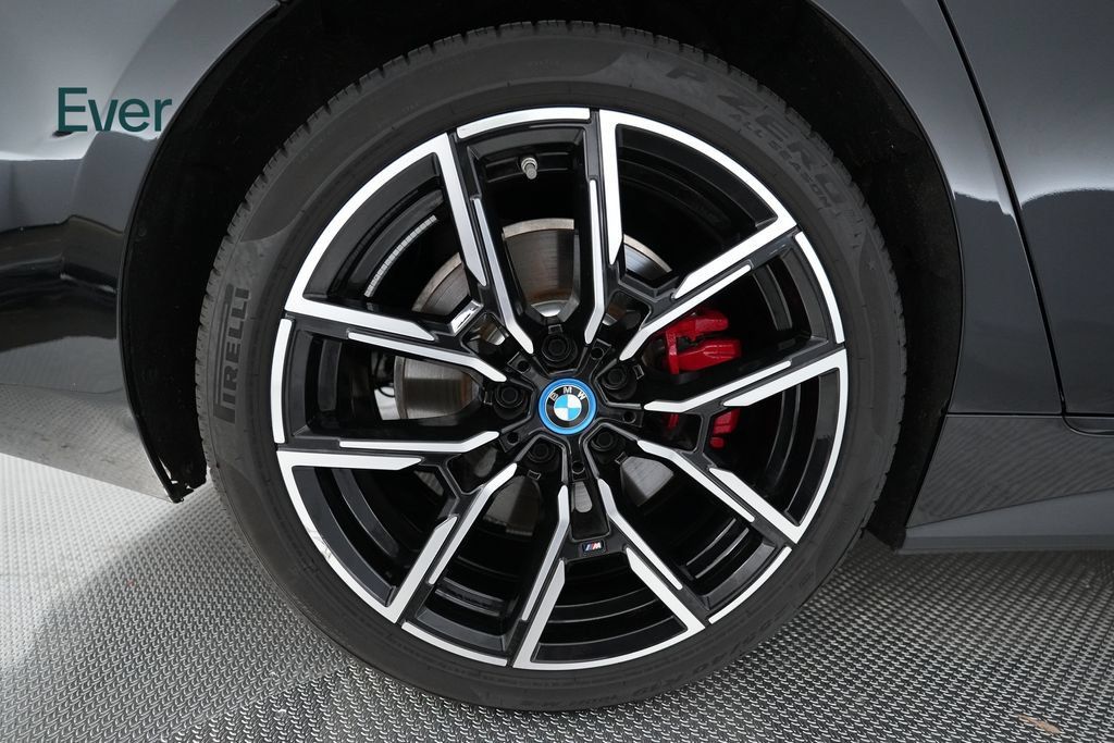 Used 2023 BMW i4 eDrive40 w/ M Sport Package RWD image 19