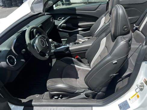 Used 2023 Chevrolet Camaro SS RWD image 17