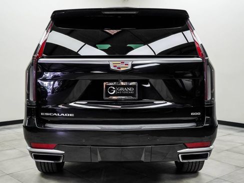 Used 2021 Cadillac Escalade Luxury RWD image 9