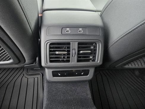 Used 2025 Audi Q5 Prestige image 18