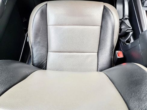 Used 2017 Toyota Tacoma TRD Off-Road image 24