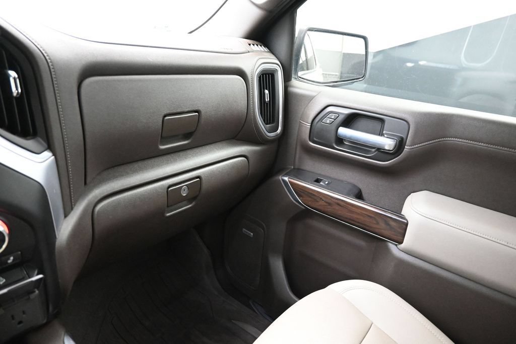 Used 2021 GMC Sierra 1500 SLT AWD/4WD image 16