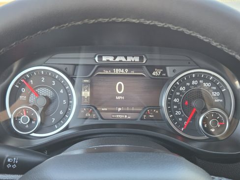 Used 2025 RAM 1500 Laramie AWD/4WD image 17