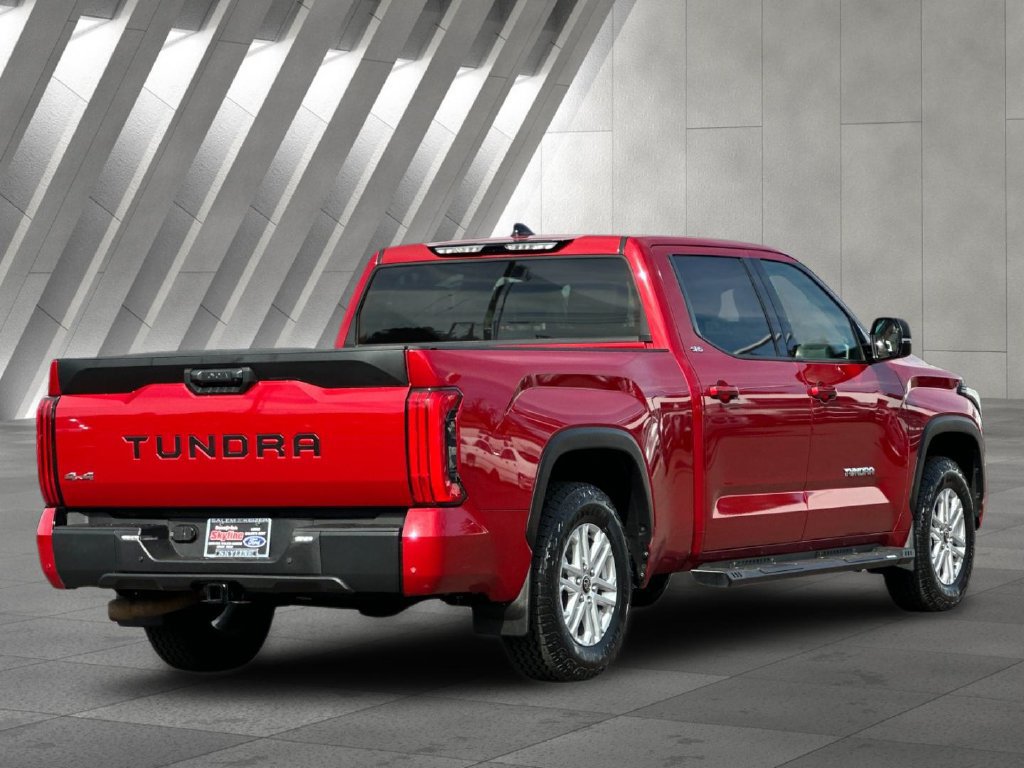 Used 2022 Toyota Tundra SR5 w/ SR5 Premium Package AWD/4WD image 3