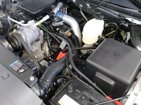 Used 2006 Chevrolet Silverado 2500 W/T AWD/4WD image 39