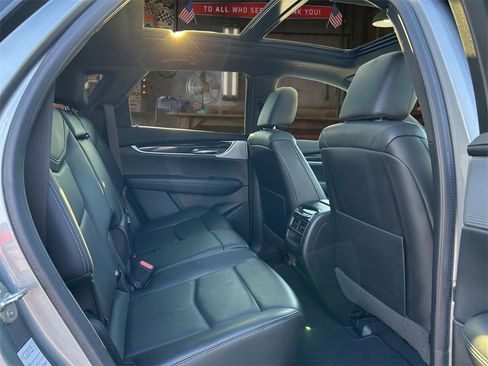 Used 2024 Cadillac XT5 Premium Luxury image 18
