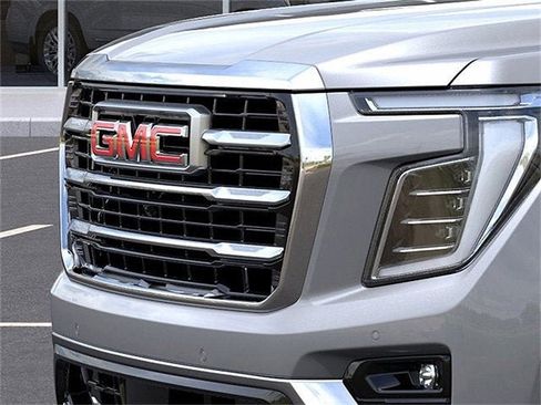New 2026 GMC Yukon Elevation image 13