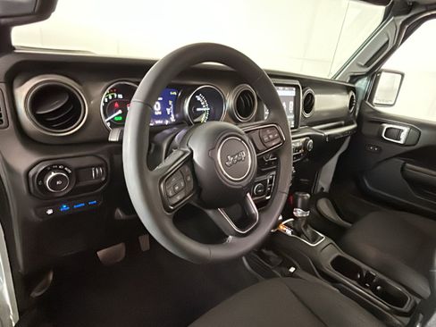 Used 2023 Jeep Wrangler Unlimited w/ Cold Weather Group AWD/4WD image 12
