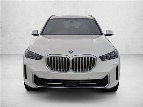 Used 2026 BMW X5 xDrive50e AWD/4WD image 6