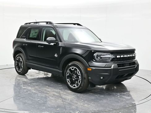 New 2025 Ford Bronco Sport Outer Banks w/ Outer Banks Tech Package+ image 1