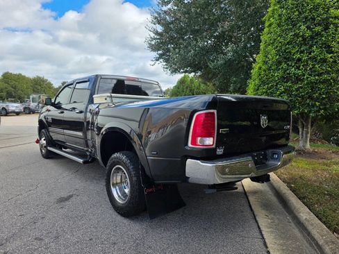 Used 2018 RAM 3500 Laramie image 3