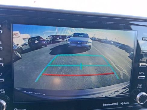 Used 2022 Toyota Highlander XLE image 30