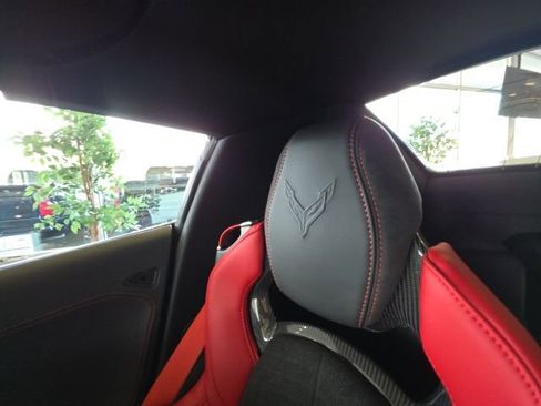 New 2025 Chevrolet Corvette E-Ray image 29