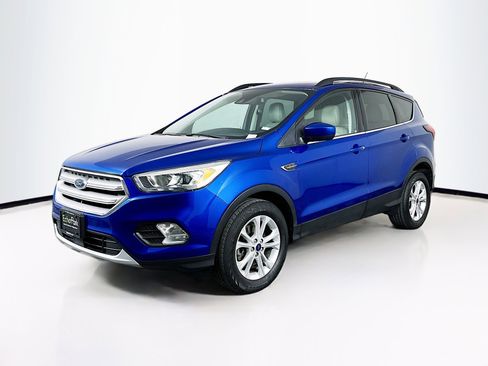 Used 2019 Ford Escape SEL AWD/4WD image 3