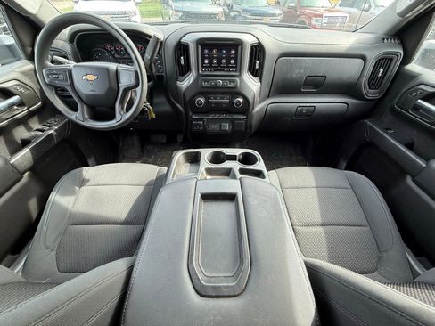 Used 2020 Chevrolet Silverado 1500 Custom w/ Custom Max Trailering Package image 16