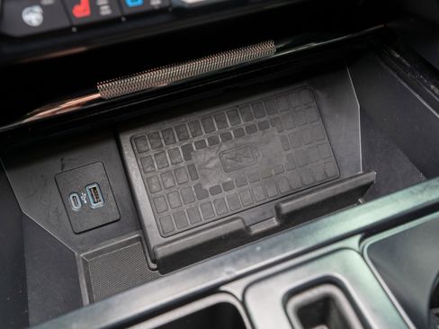 Used 2022 Ford F150 Lariat w/ Equipment Group 502A High image 31