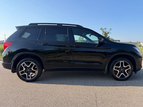 Used 2022 Honda Passport Elite image 2