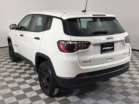 Used 2021 Jeep Compass Sport image 7