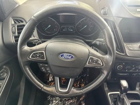 Used 2017 Ford Escape SE w/ SE Leather Comfort Package FWD image 23