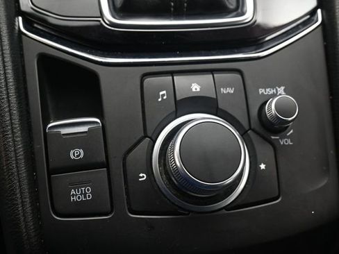 Used 2020 MAZDA CX-5 Touring image 22