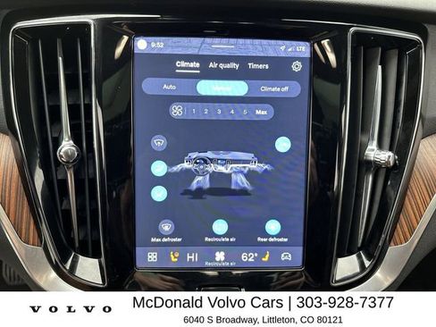 Used 2025 Volvo V60 B5 Cross Country Plus AWD/4WD image 19