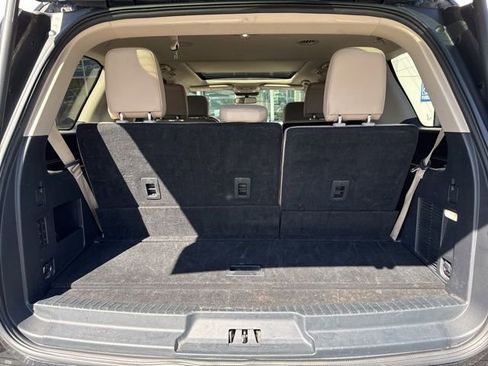 Used 2024 Ford Expedition Limited AWD/4WD image 11