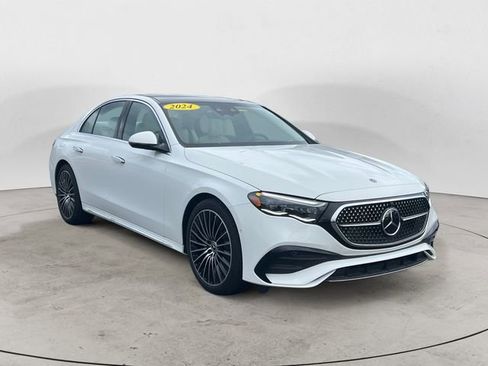 Used 2024 Mercedes-Benz E 350 4MATIC Sedan image 7