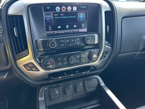Used 2015 Chevrolet Silverado 1500 LTZ AWD/4WD image 4