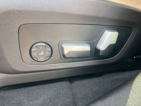 Used 2023 BMW X3 xDrive30i w/ Premium Package image 31