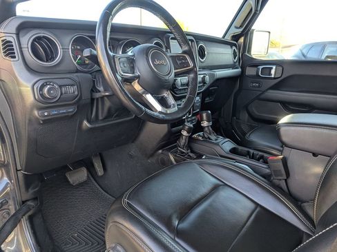 Used 2022 Jeep Wrangler Unlimited Sahara w/ Cold Weather Group image 23