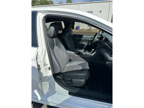 Used 2023 Toyota Camry SE image 22