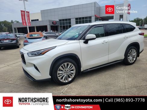 Used 2021 Toyota Highlander Platinum FWD image 1