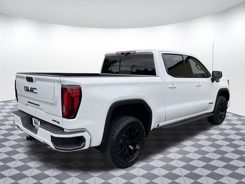 Used 2024 GMC Sierra 1500 AT4 w/ Technology Package AWD/4WD image 3
