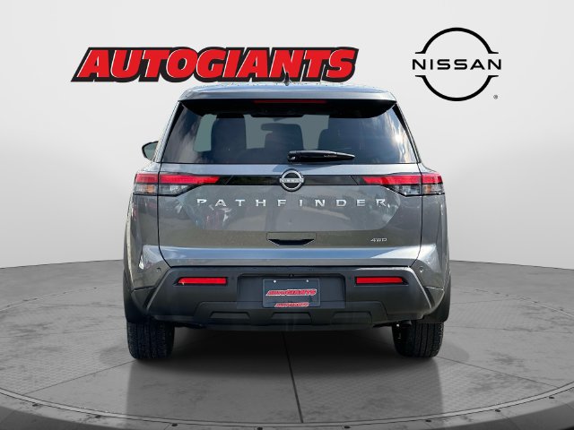 Used 2024 Nissan Pathfinder S AWD/4WD image 4