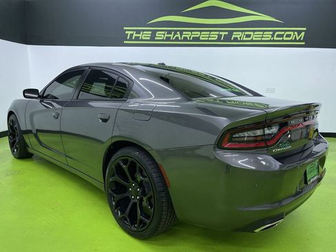 Used 2022 Dodge Charger SXT image 7