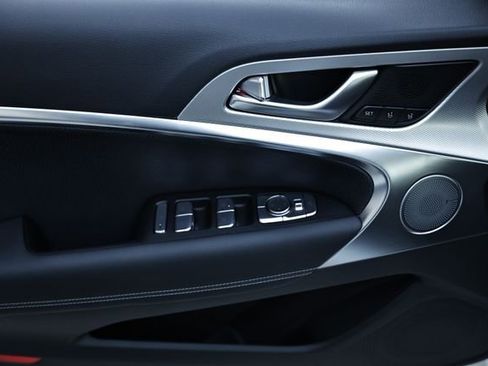 New 2026 Genesis G70 2.5T Prestige AWD/4WD image 17